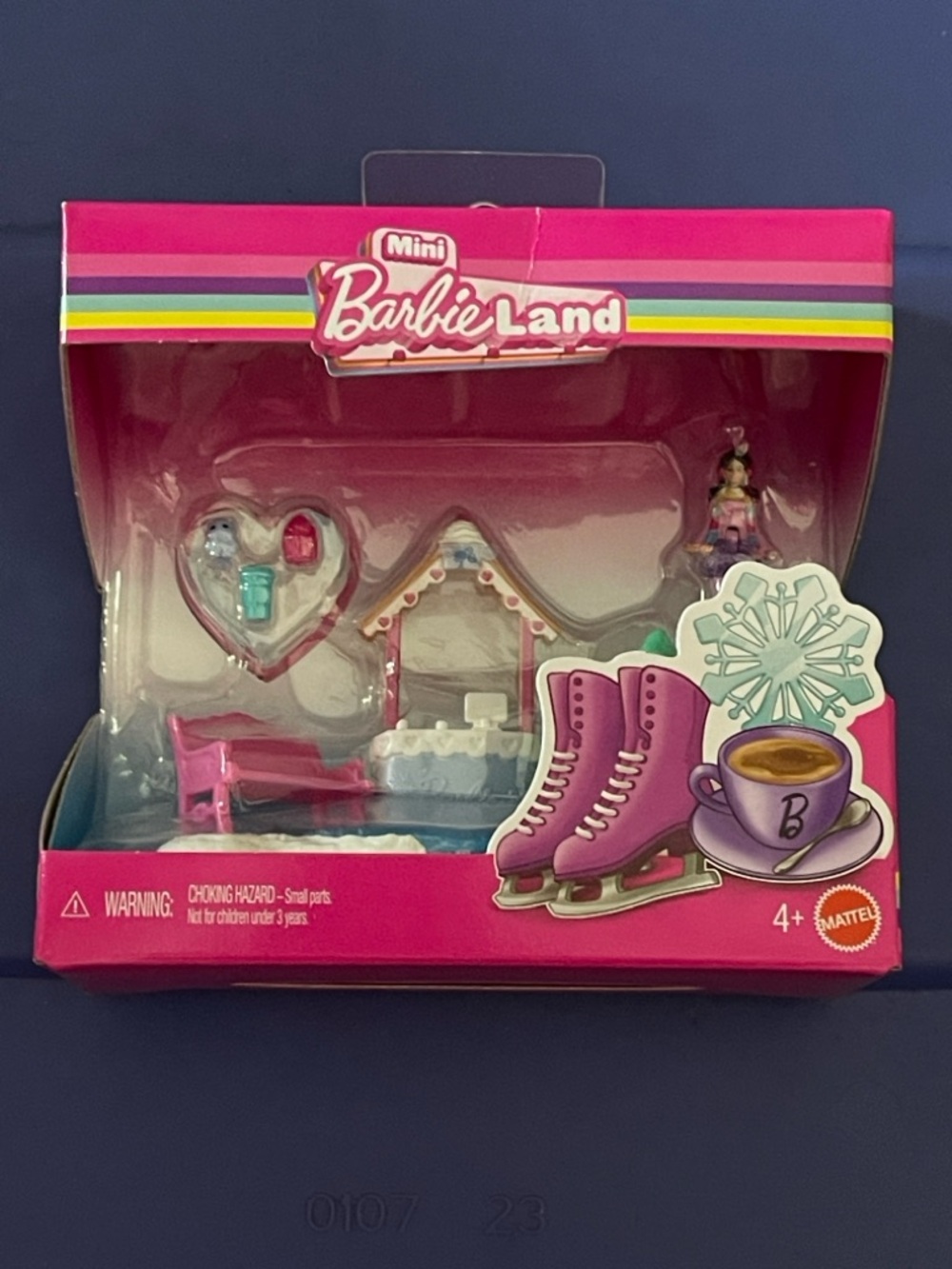 Barbie Mini Barbie Land Winter Playset - Pink